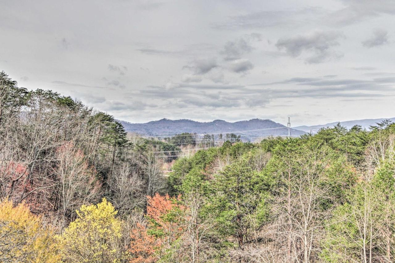 Spacious Resort Condo Central Locale By Dollywood Pigeon Forge Extérieur photo